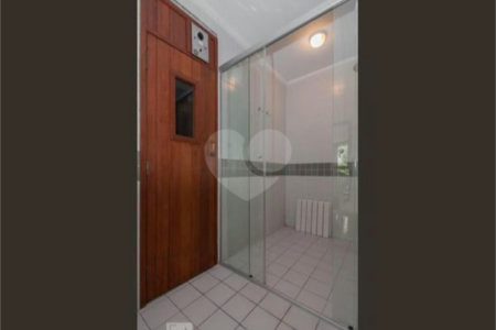 Apartamento à venda ou para alugar com 3 suítes em Jardim Fonte do Morumbi, São Paulo, SP