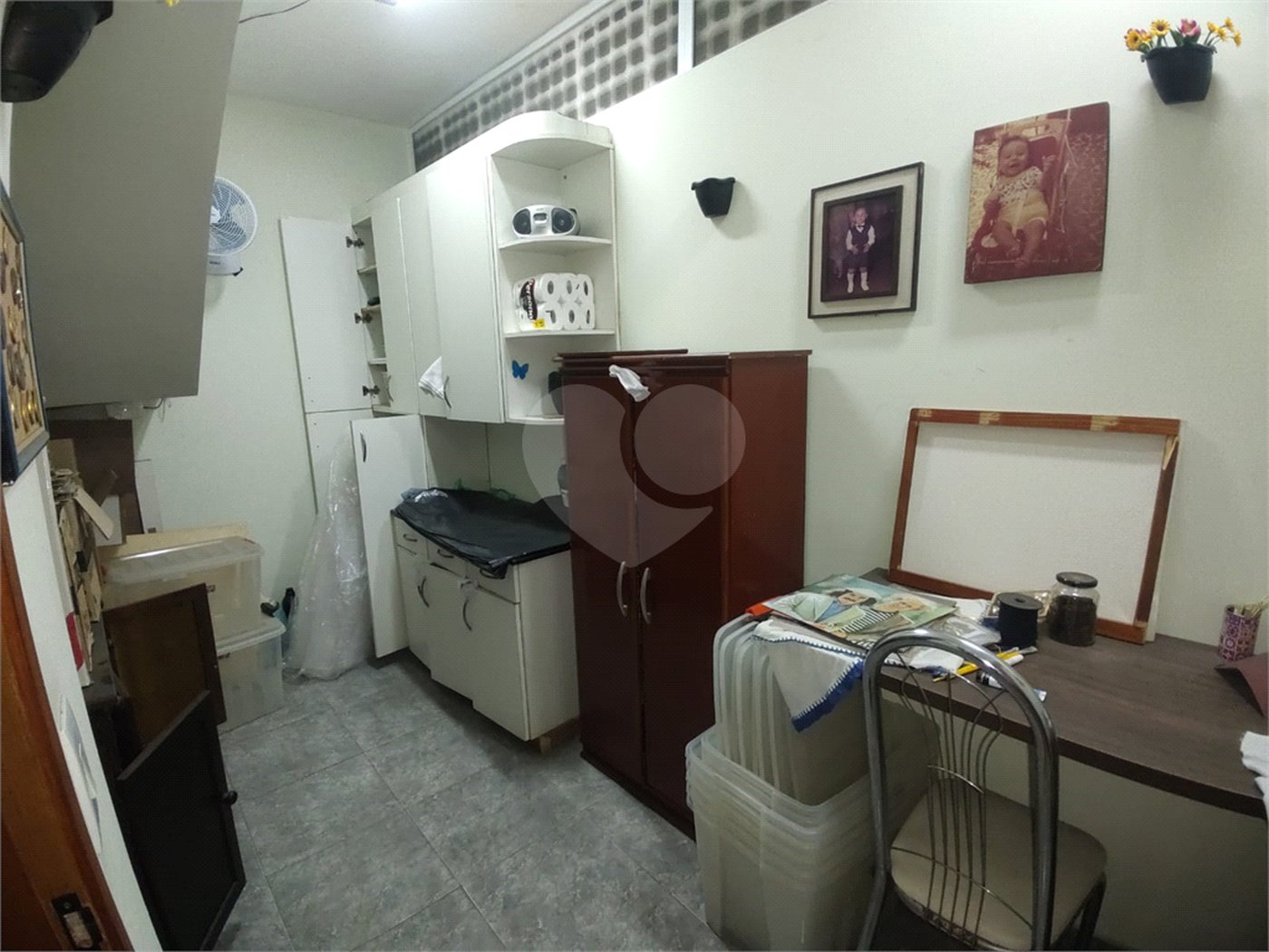 Casa à venda com 3 suítes no condomínio Morada das Hortênsias, São Paulo - SP
