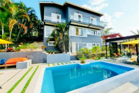 Casa à venda com 3 suítes no condomínio Vale da Santa Fé, Vinhedo - SP
