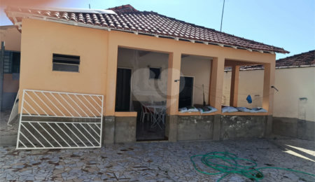 Casa à venda com 3 quartos no Centro, Porangaba, SP