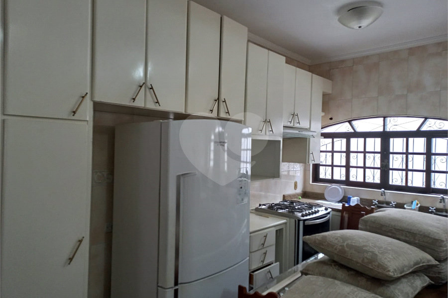 Sobrado à venda ou para alugar com 4 quartos, sendo 1 suíte,  em Barro Branco (zona Norte), São Paulo, SP