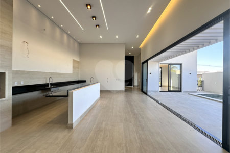 Casa à venda com 3 suítes no condomínio Residencial Florais Itália, Cuiabá - MT
