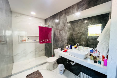 Casa à venda com 2 quartos, sendo 1 suíte, no condomínio Residencial Vivendas do Campo, Rio de Janeiro - RJ