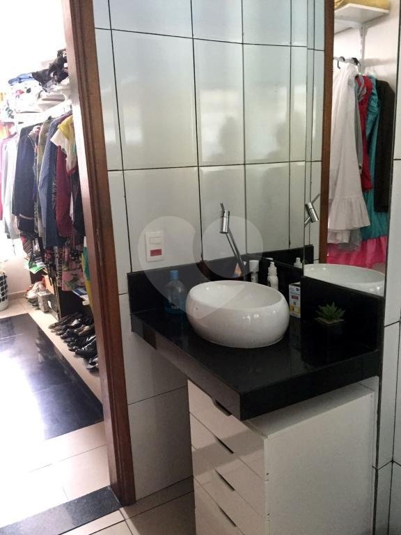 Sobrado à venda com 3 quartos, sendo 1 suíte,  em Tremembé, São Paulo, SP