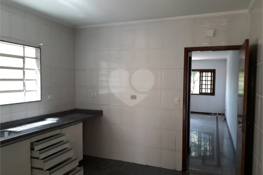 Sobrado à venda com 3 quartos, sendo 1 suíte, em Tremembé, São Paulo, SP