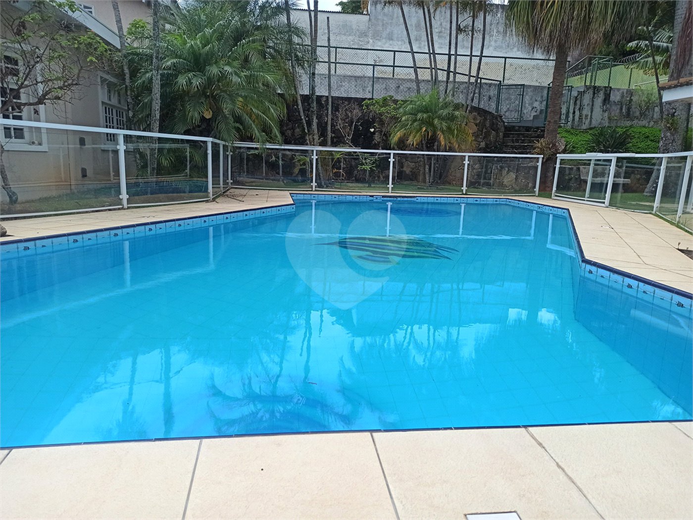 Casa à venda ou para alugar com 6 quartos, sendo 4 suítes, em Jardim Itaperi, Atibaia, SP