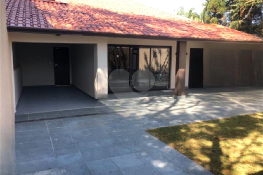 Casa à venda com 4 quartos, sendo 2 suítes,  em Horto Florestal, São Paulo, SP