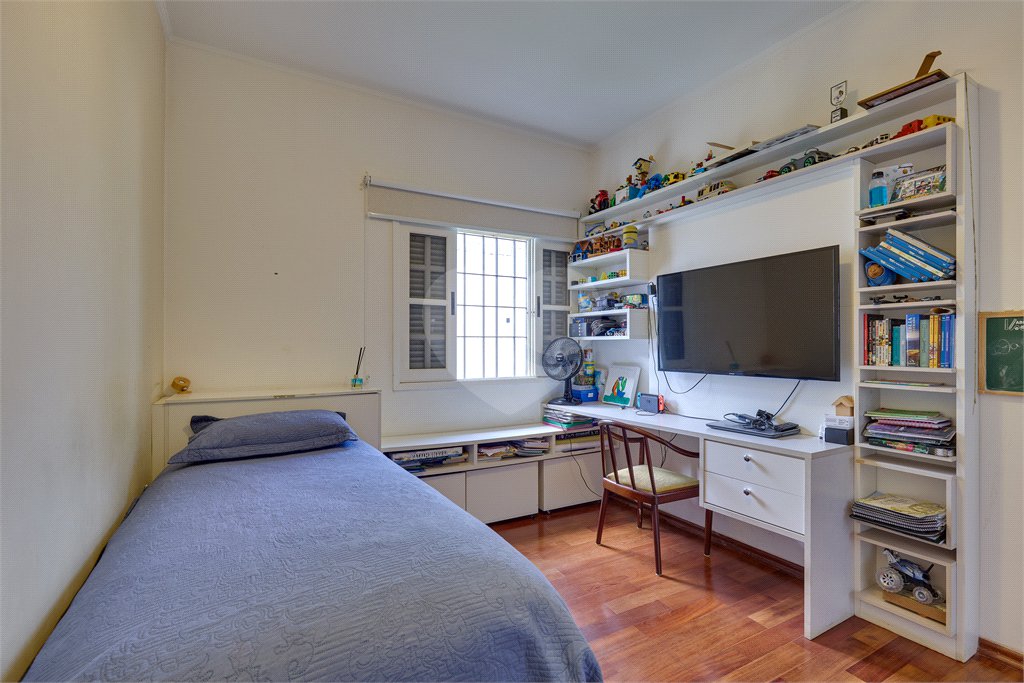 Casa Térrea à venda com 3 quartos, sendo 1 suíte, em Interlagos, São Paulo, SP