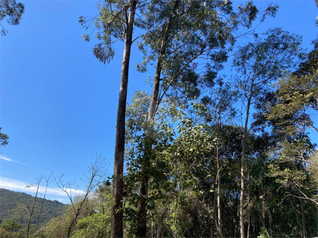 Terreno à venda no condomínio Suíça da Cantareira, Mairiporã - SP