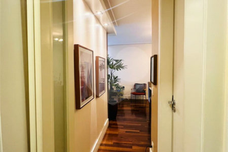 Apartamento à venda com 3 quartos, sendo 1 suíte, em Alto da Boa Vista, São Paulo, SP