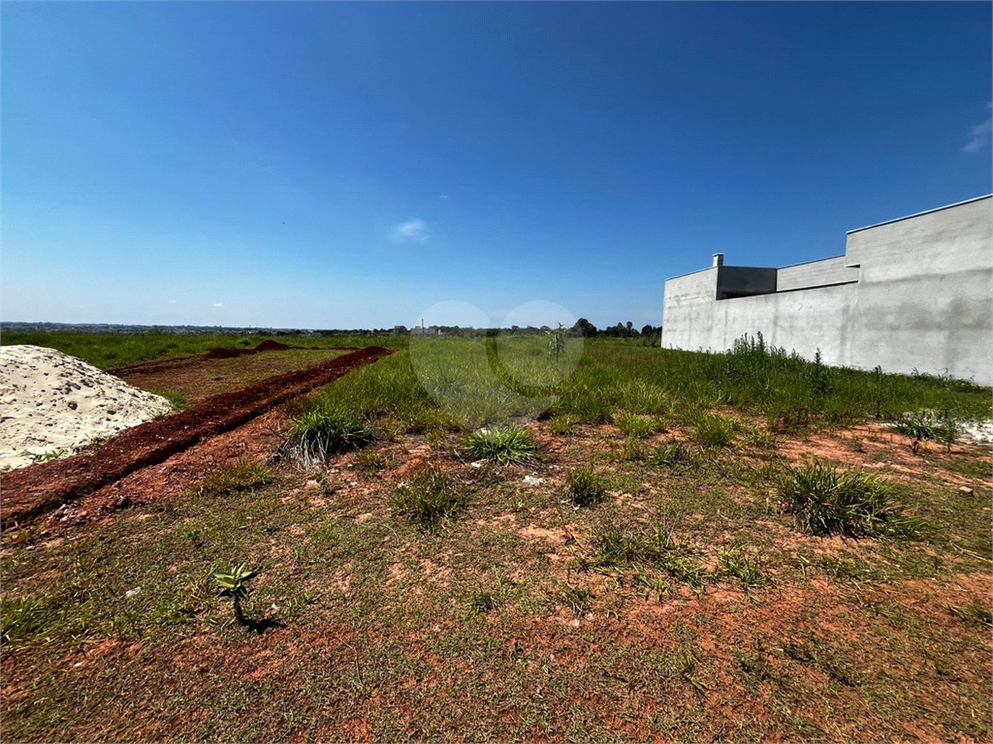 Terreno à venda com 3 quartos, sendo 1 suíte,  em Parque Itapê, Itapetininga, SP