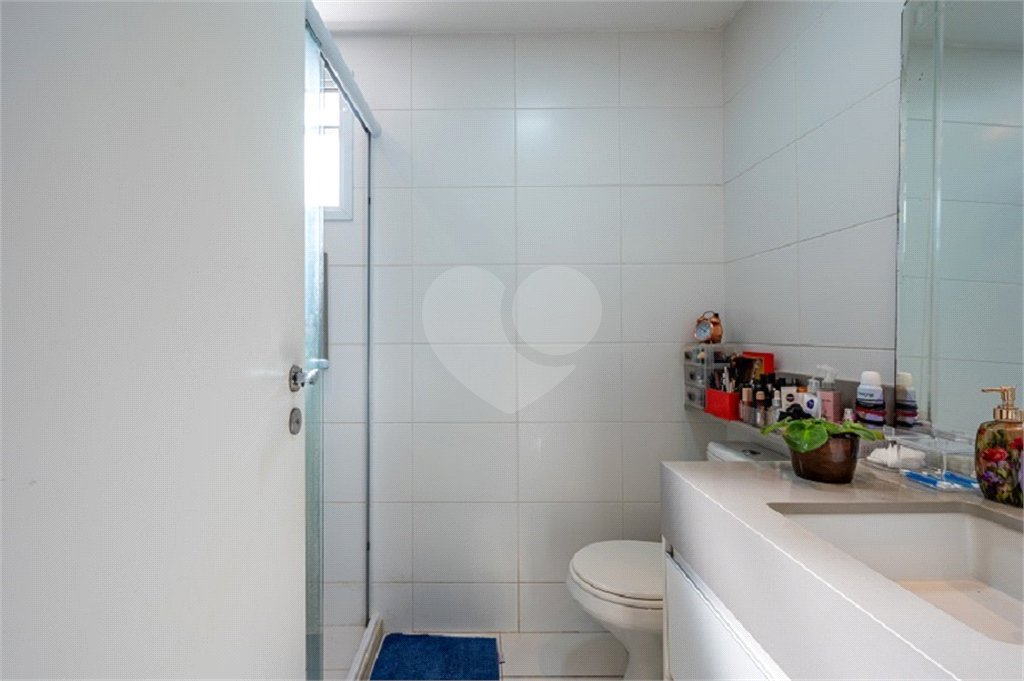 Apartamento à venda com 3 suítes em Jardim Caboré, São Paulo, SP