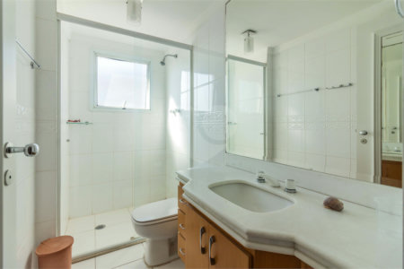 Apartamento à venda com 3 suítes em Campo Belo, São Paulo, SP