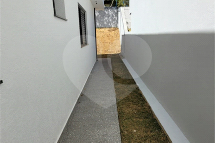 Casa à venda com 3 quartos, sendo 1 suíte, em Pedra Vermelha (terra Preta), Mairiporã, SP