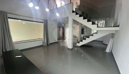 Sobrado à venda com 3 quartos, sendo 1 suíte,  em Cidade Parquelandia, Mogi das Cruzes, SP