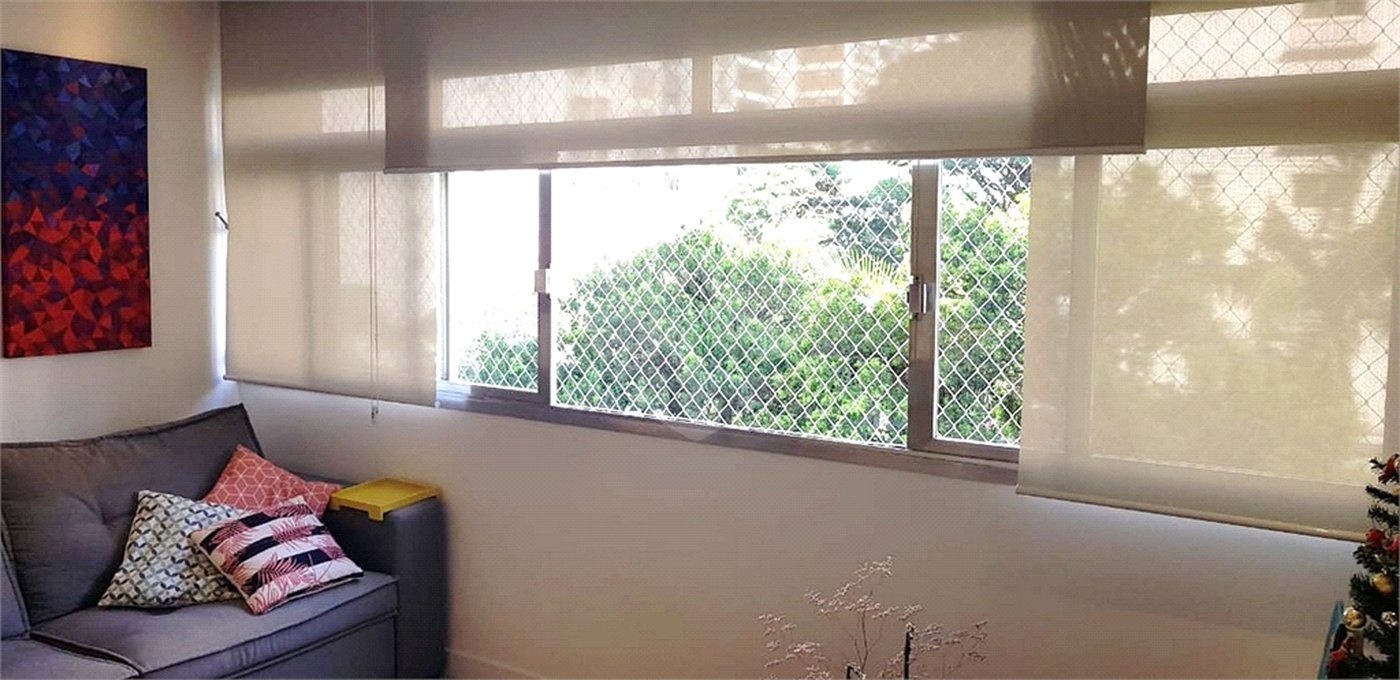 Apartamento à venda com 3 quartos, sendo 1 suíte, em Moema, São Paulo, SP