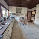 Casa para alugar com 3 quartos, sendo 1 suíte,  no condomínio Estância Marambaia, Vinhedo - SP