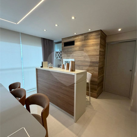 Apartamento à venda com 4 quartos, sendo 2 suítes, em Vila Maria Alta, São Paulo, SP