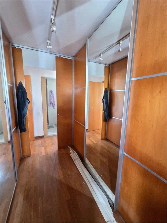 Cobertura à venda com 3 quartos, sendo 1 suíte, em Cidade São Francisco, São Paulo, SP