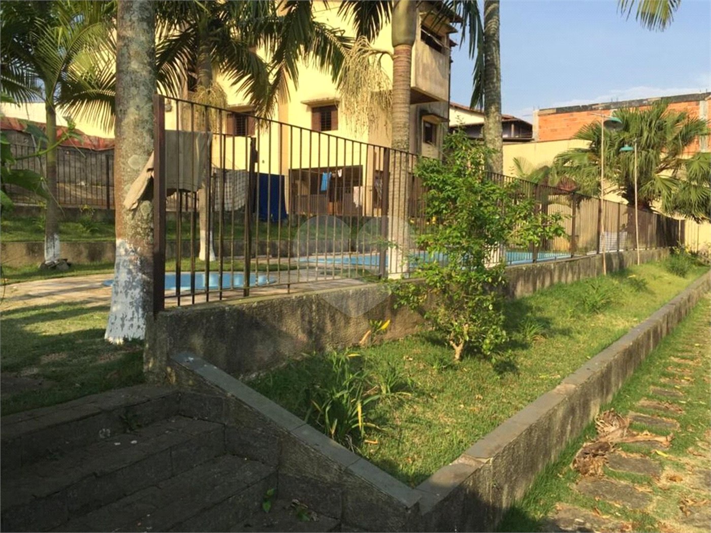 Casa à venda com 4 quartos, sendo 2 suítes,  em Vila Oliveira, Mogi das Cruzes, SP