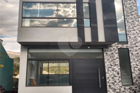 Sobrado à venda com 2 suítes em Recreio Maristela, Atibaia, SP