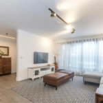 Sobrado à venda com 4 quartos, sendo 1 suíte,  em Cidade Monções, São Paulo, SP