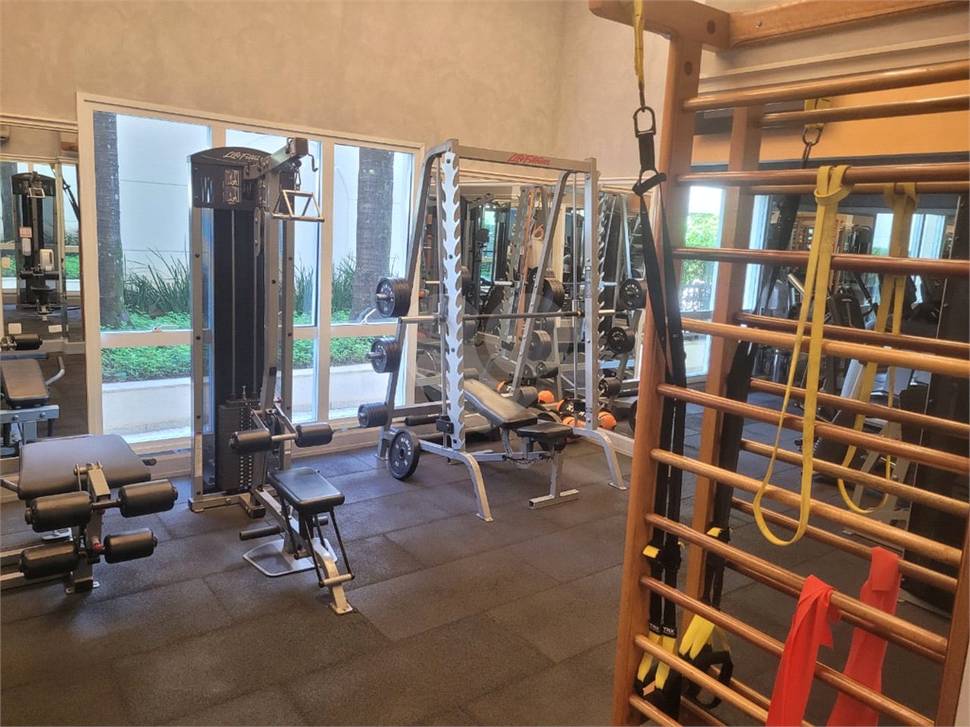 Apartamento à venda com 3 quartos, sendo 2 suítes, em Vila Uberabinha, São Paulo, SP
