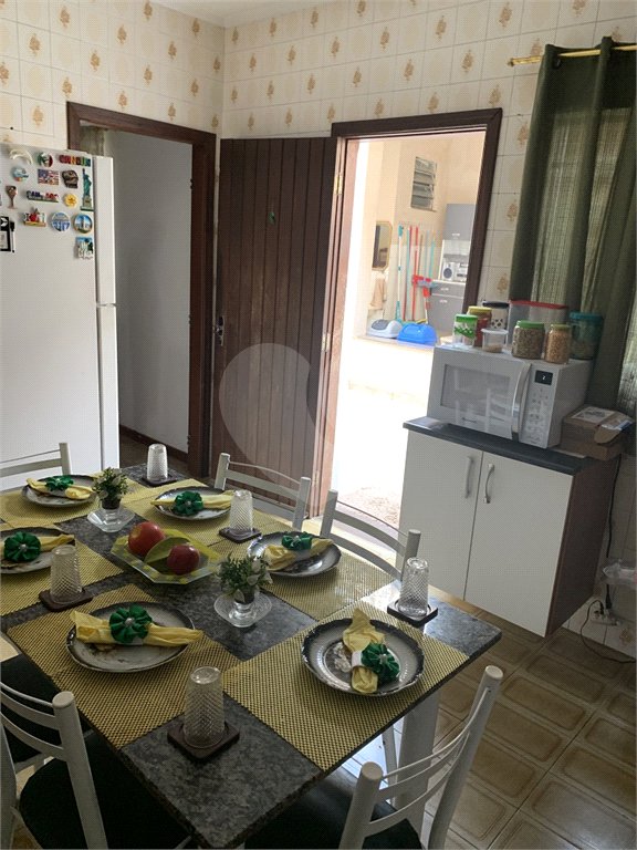 Sobrado à venda com 4 quartos, sendo 3 suítes,  em Jardim Alvinópolis, Atibaia, SP