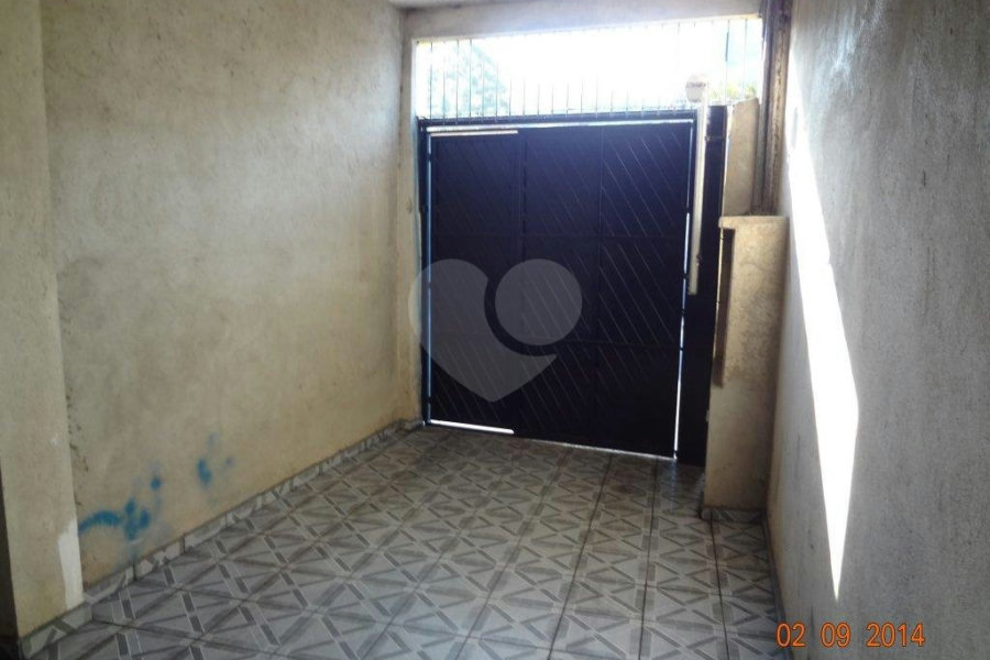 Sobrado à venda com 3 quartos no Brasilândia, São Paulo, SP