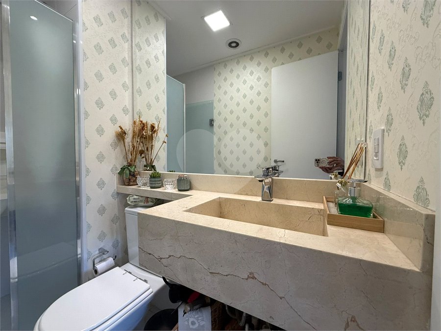 Apartamento à venda com 2 quartos, sendo 1 suíte,  em Jardim Leonor Mendes de Barros, São Paulo, SP
