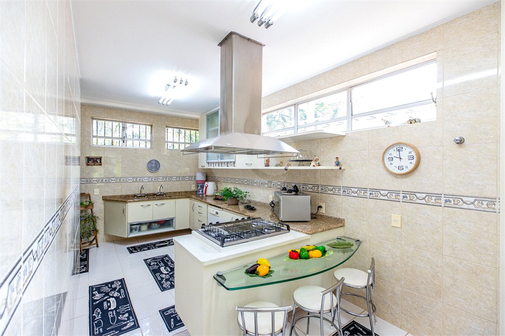 Casa de Vila à venda com 3 quartos, sendo 1 suíte, em Alto da Boa Vista, São Paulo, SP