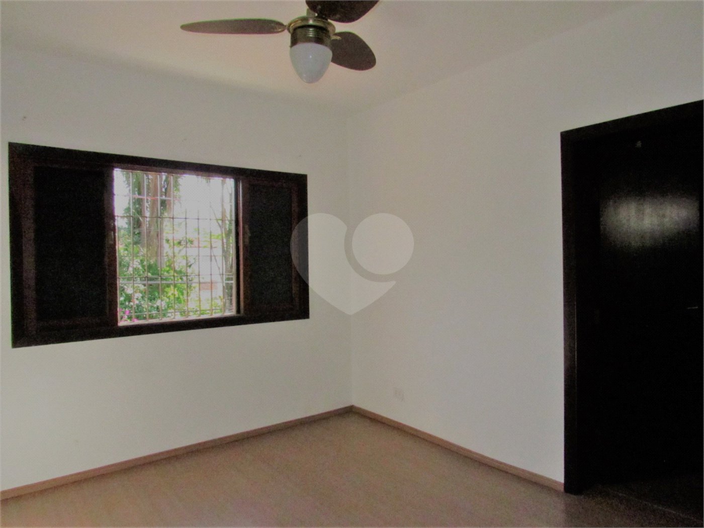 Casa à venda com 3 quartos, sendo 1 suíte, em Santo Amaro, São Paulo, SP