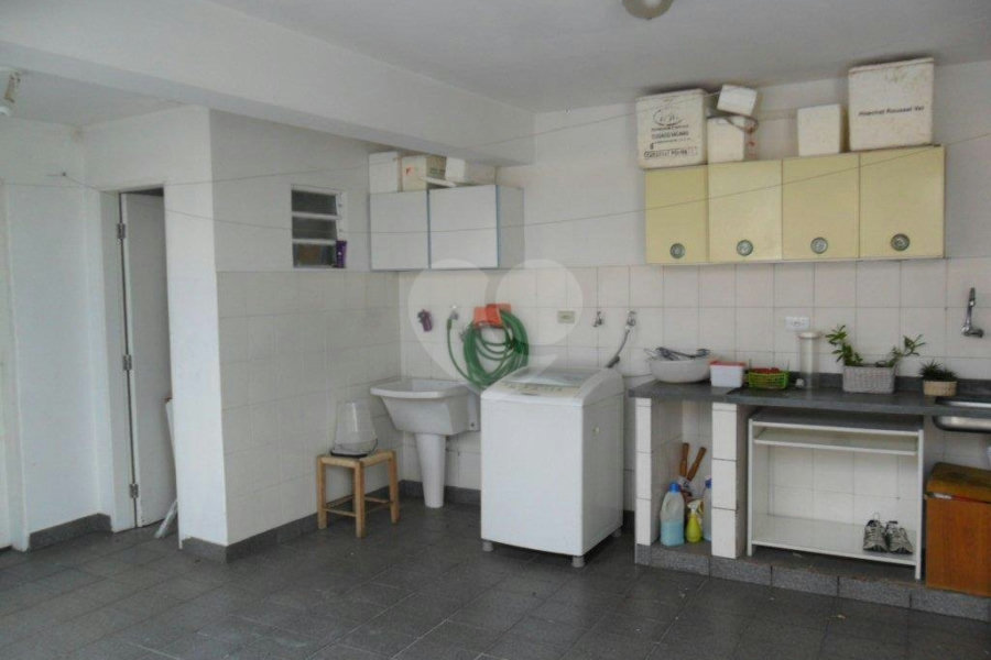 Sobrado à venda com 3 quartos, sendo 1 suíte, em Vila Romero, São Paulo, SP