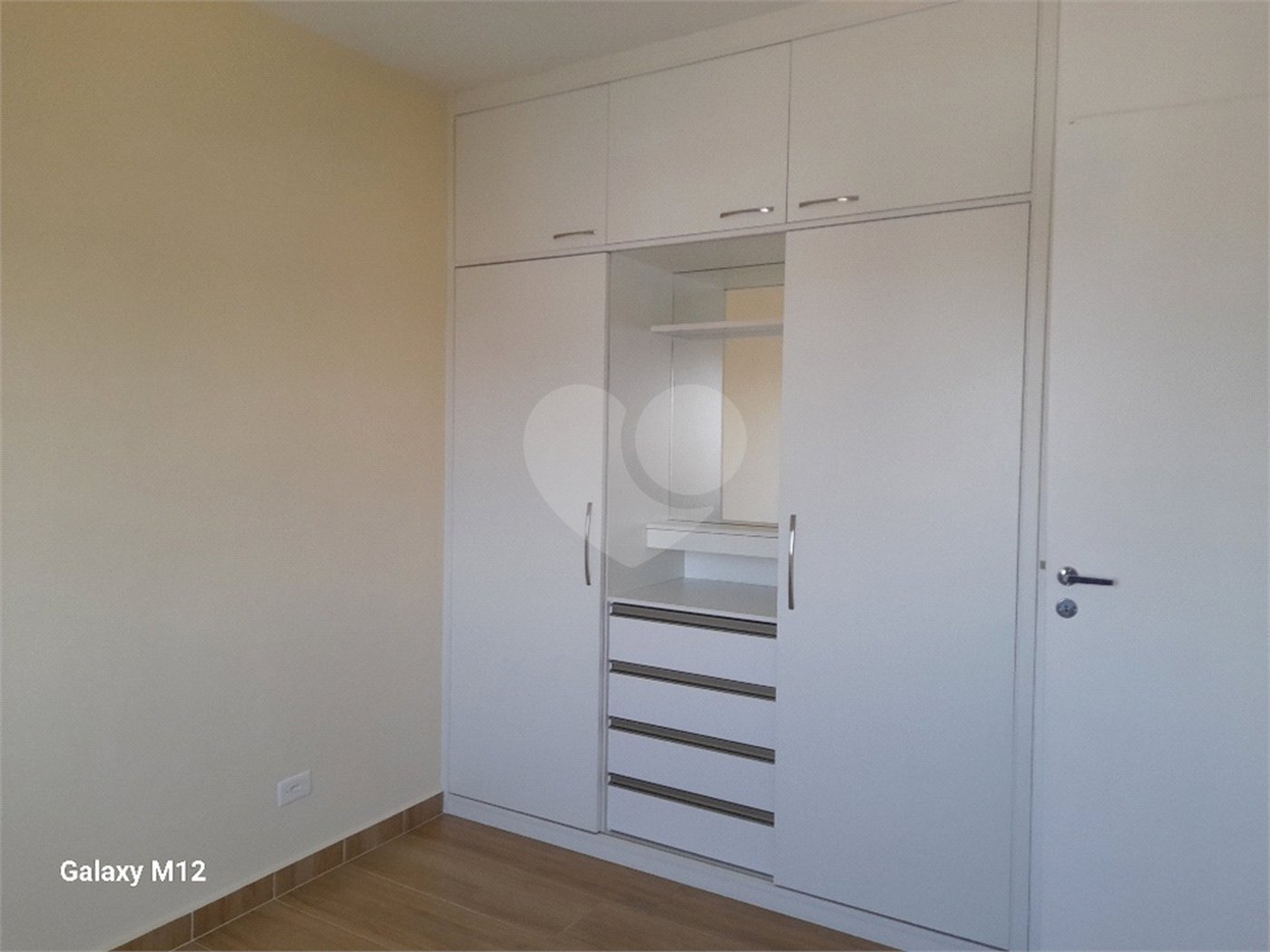 Apartamento à venda com 2 quartos em Vila Romano, São Paulo, SP