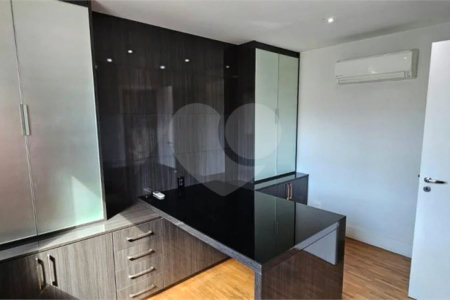 Apartamento à venda com 4 quartos, sendo 3 suítes, em Jardim Paulista, São Paulo, SP
