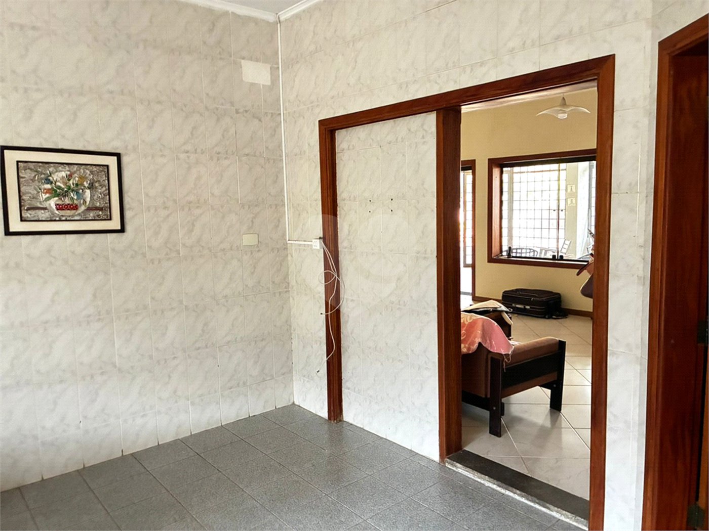 Sobrado para alugar com 4 quartos, sendo 2 suítes,  no Centro, Três Lagoas, MS