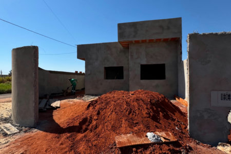 Casa à venda com 2 quartos em Jardim Carandá, Três Lagoas, MS