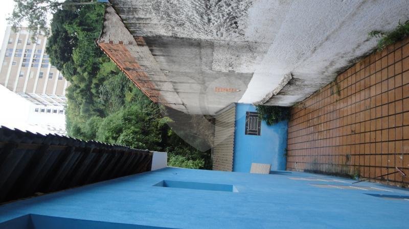 Sobrado à venda ou para alugar com 9 quartos em Santana, São Paulo, SP