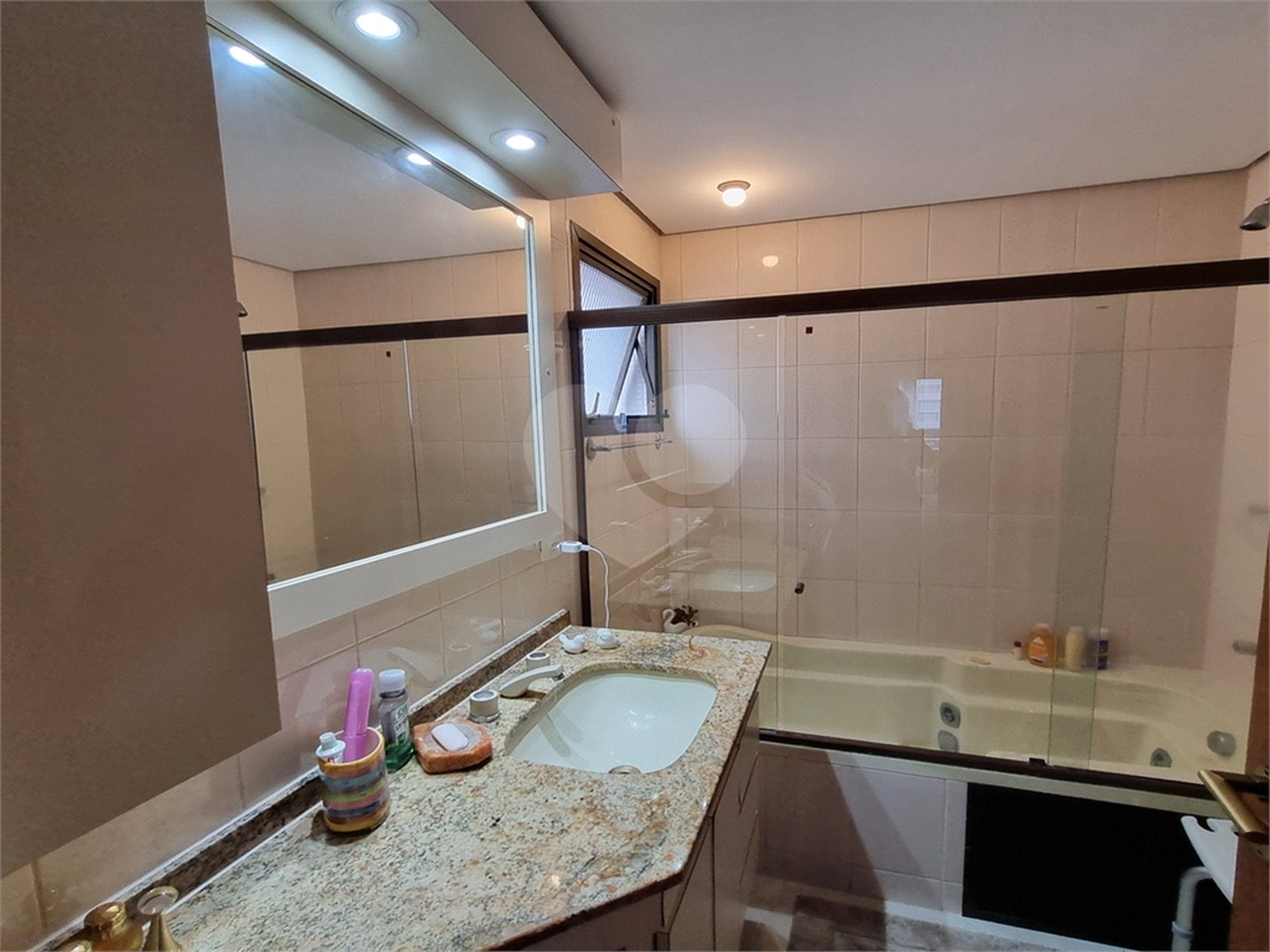 Apartamento à venda com 3 quartos, sendo 1 suíte, em Santana, São Paulo, SP