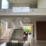 Casa à venda com 3 quartos, sendo 1 suíte,  no condomínio Alphaville 1, São José dos Campos - SP