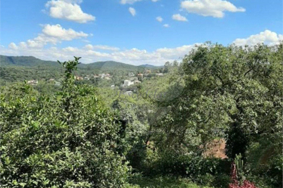 Casa à venda com 2 quartos em Caceia, Mairiporã, SP