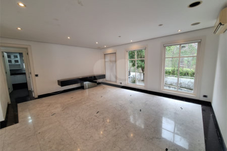Casa à venda com 4 suítes no condomínio Villagio DI Sopra, São Paulo - SP