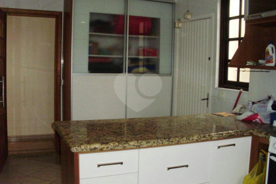 Sobrado à venda com 3 quartos, sendo 1 suíte, em Horto, São Paulo, SP