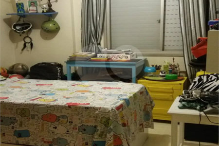 Apartamento à venda com 3 quartos, sendo 1 suíte, em Vila Olímpia, São Paulo, SP