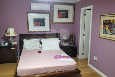 Casa à venda com 4 quartos, sendo 2 suítes, no condomínio Crystal Lake, Rio de Janeiro - RJ