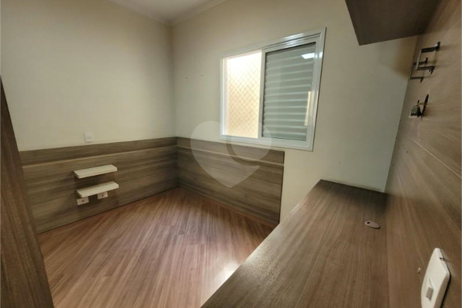 Casa à venda com 3 quartos, sendo 1 suíte, no condomínio Maximus I, São Paulo - SP