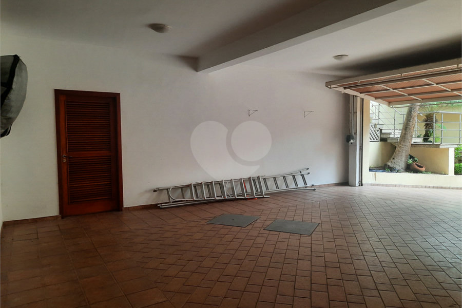 Sobrado à venda com 4 suítes em Tremembé, São Paulo, SP