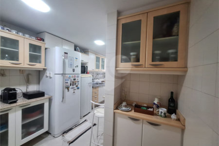 Apartamento à venda com 4 quartos, sendo 1 suíte,  em Tijuca, Rio de Janeiro, RJ