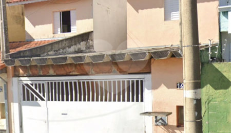 Sobrado à venda com 3 quartos, sendo 2 suítes,  em Jardim São Pedro, Mogi das Cruzes, SP