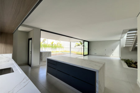 Casa à venda com 4 suítes no condomínio Alphaville Nova Esplanada 3, Votorantim - SP